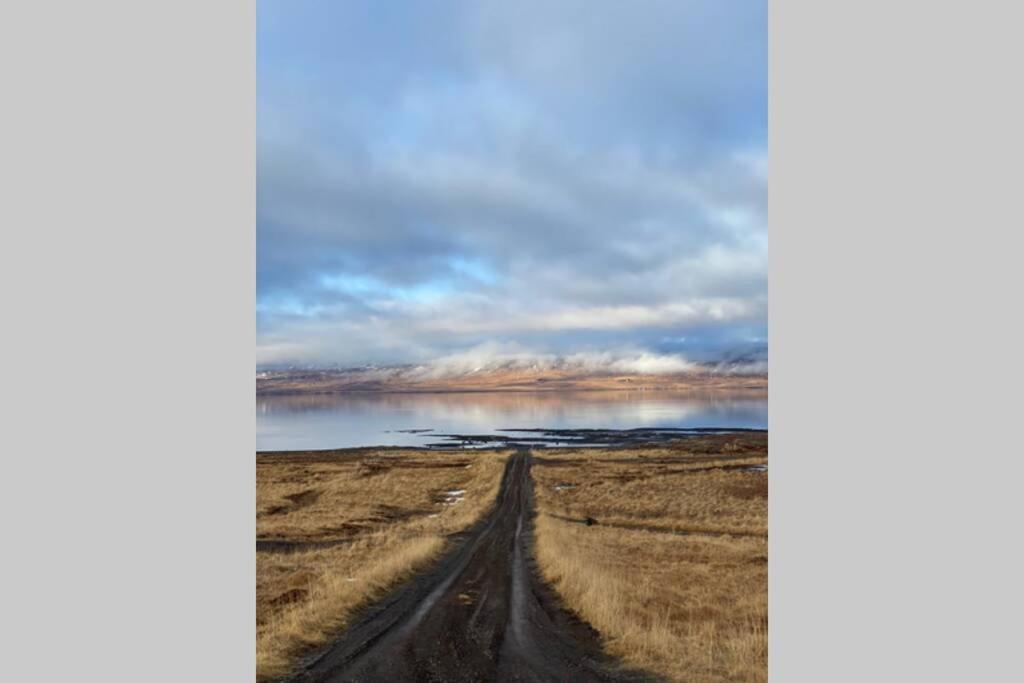 Ljarskogar Lodge Hjartharholtskirkja المظهر الخارجي الصورة